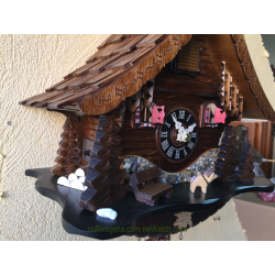 Cuco Casita del bosque con perro Engstler