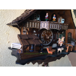 Cuco Casita con niña en caballito Engstler