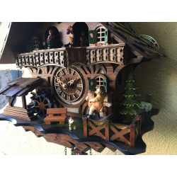 Cuco Casita con niña en caballito Engstler