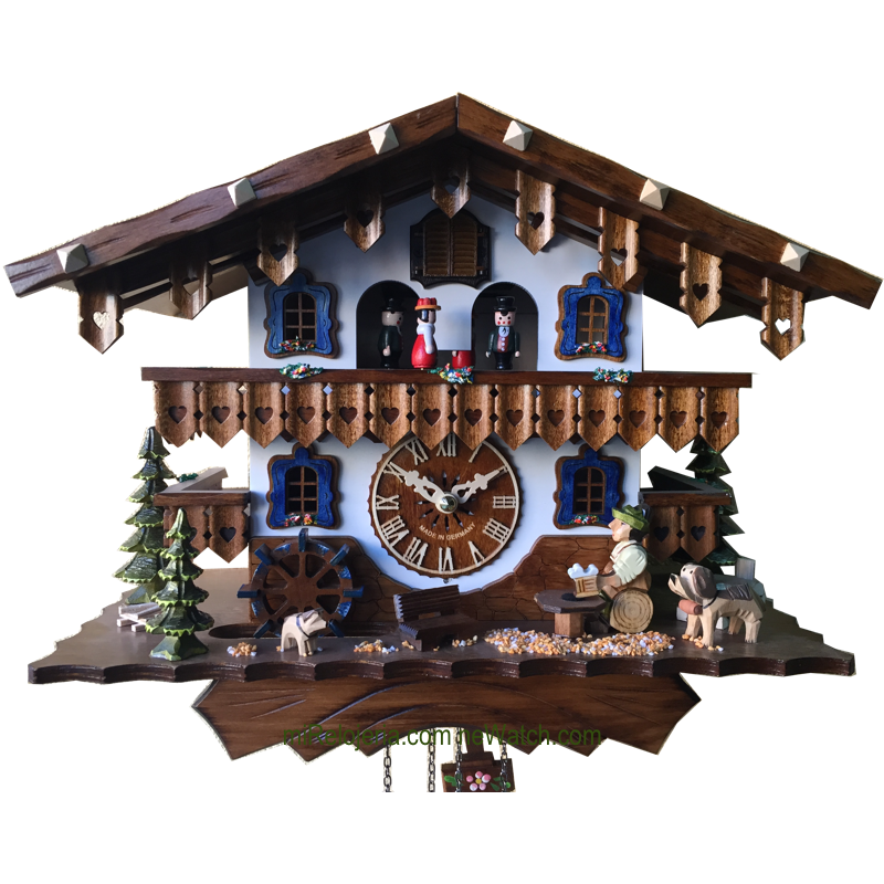 Cuckoo Bavarian chalet with beer drinker and dancers Engstler