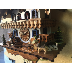 Cuckoo Bavarian chalet with beer drinker and dancers Engstler