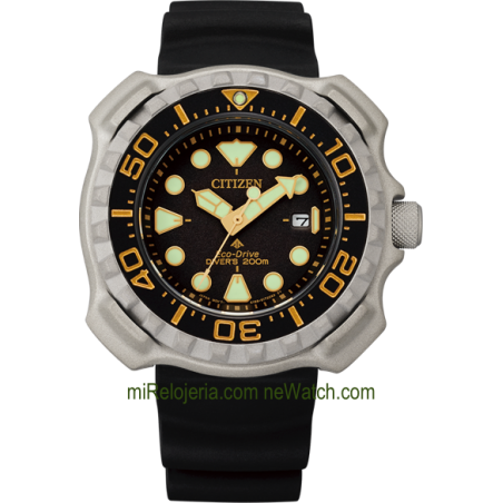 Eco-Drive Super Titanium Diver's 200 mt.