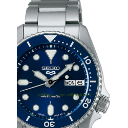 5 Sports Automatic 38mm.